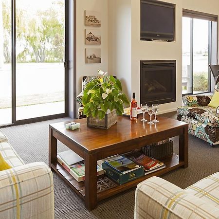 Hawkdun Lodge Motel Ranfurly Екстериор снимка