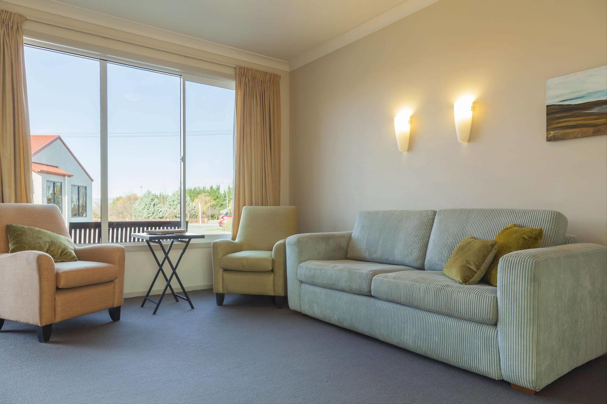 Hawkdun Lodge Motel Ranfurly Екстериор снимка