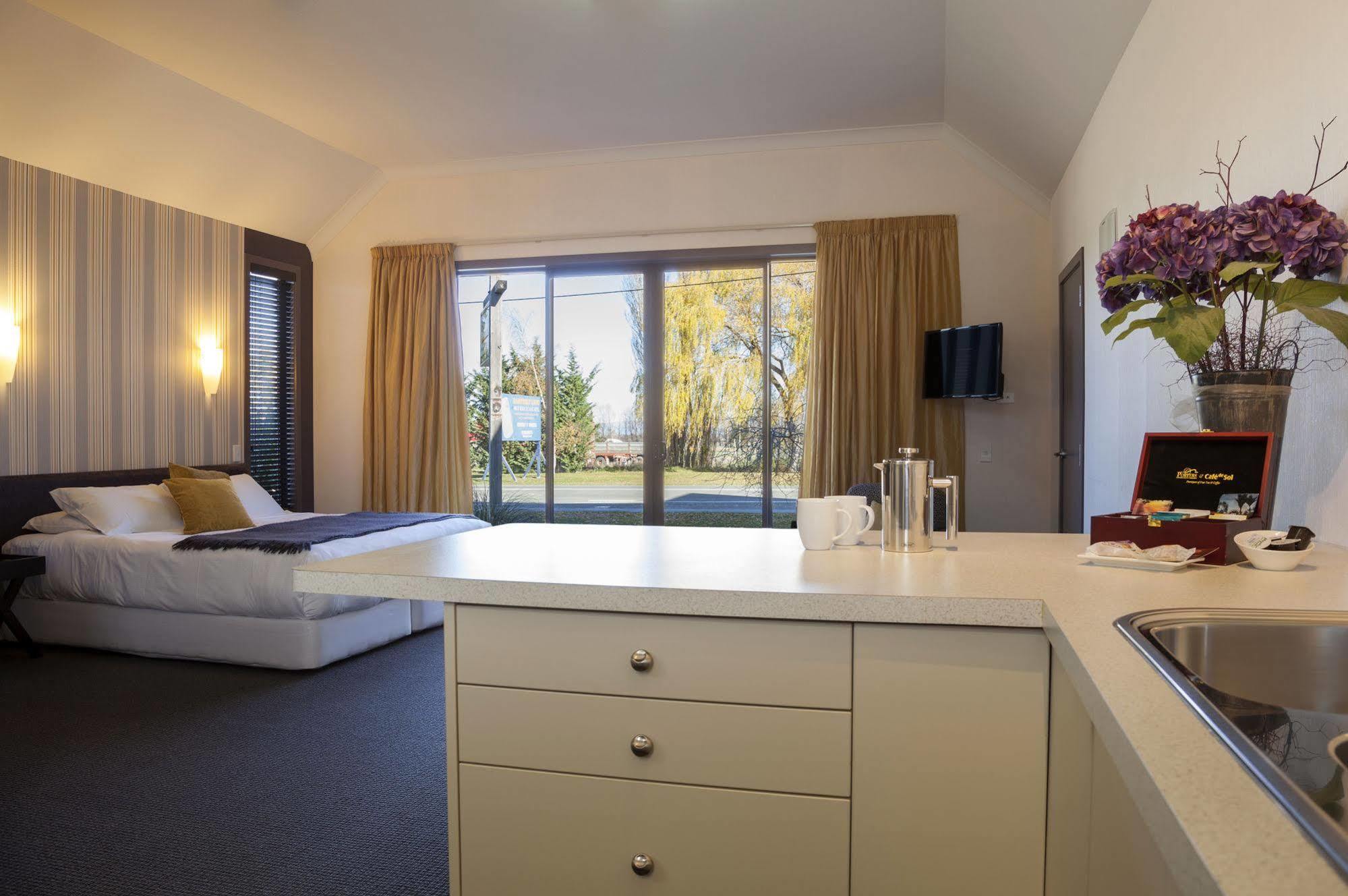 Hawkdun Lodge Motel Ranfurly Екстериор снимка